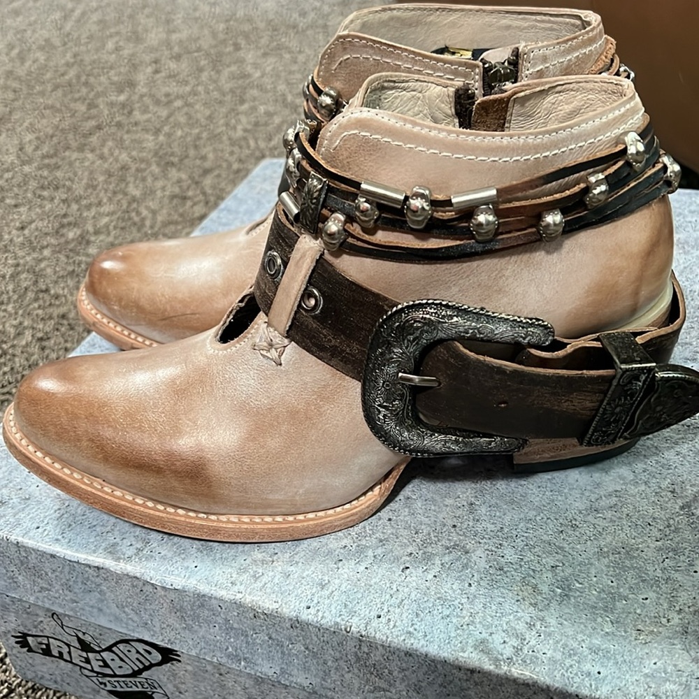 FreeBird by Steven Saloon booties.